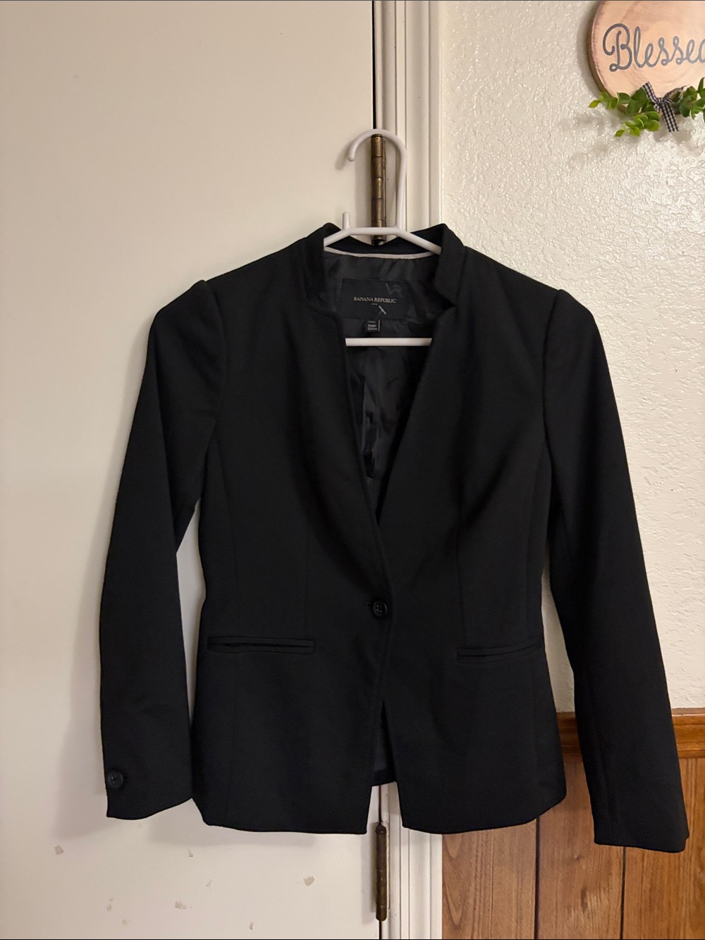 Banana Republic Black Women's Single-Button Structured Blazer